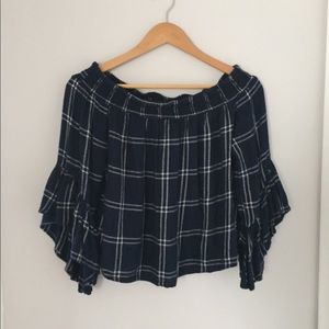 ✨4 for $10 ✨ Plaid Off the Shoulder Top